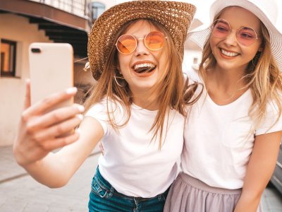 In 10 stappen naar betere en mooiere selfies!